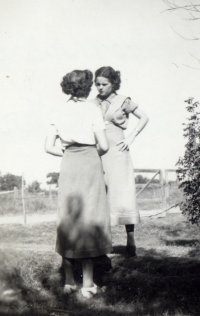 Hester Damron & Irene Damron 1937